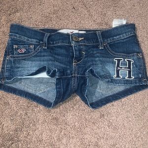 Low rise shorts